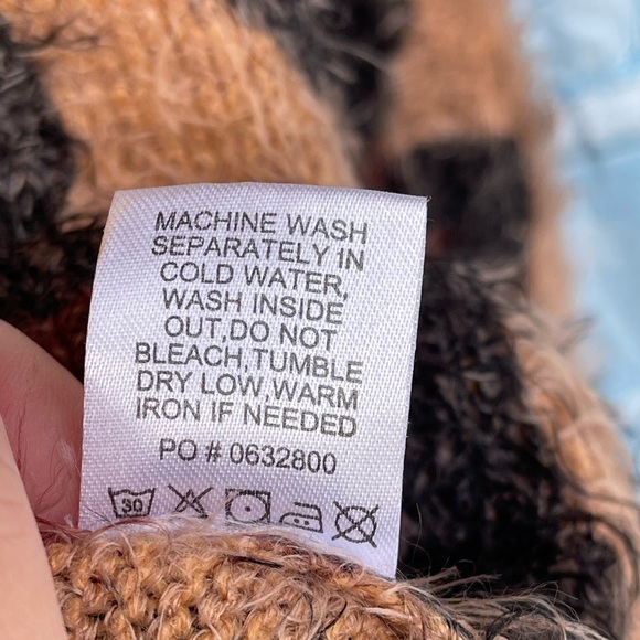 show me your mumu fatima turtleneck in cheetah fever size medium - Picture 6 of 7